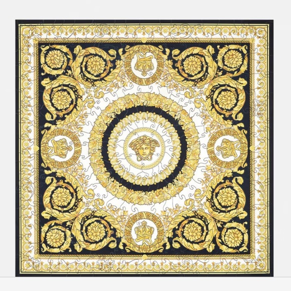 AUTHENTIC VERSACE BAROCCO PUZZLE MEDUSA.  🔥Host Pick🔥 - Picture 6 of 13